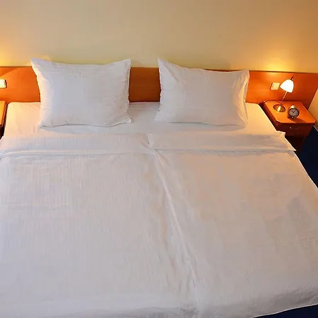 Albion 4* Prag